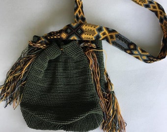 bolso verde oliva boho, bolso de ganchillo de verano, bolso cruzado, bolso verde militar con borlas, bolso étnico