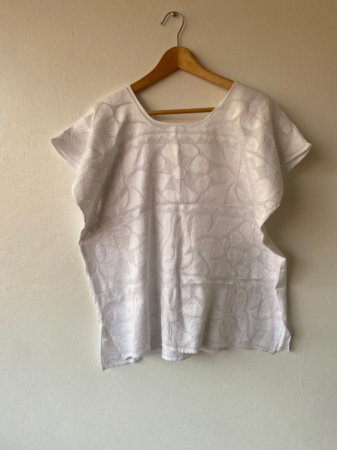 Hand Embroidered Mexican Huipil Blouse: White Floral Mazateca