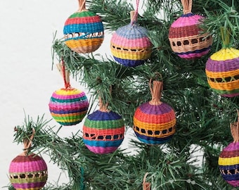 Exquisite Hand-Painted Jipijapa-Palm Ornaments: Made with Love in the Yucatan Peninsula