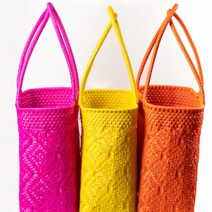 Handmade Woven Plastic Tote Bag: Stylish Reusable Grocery or Beach Bag