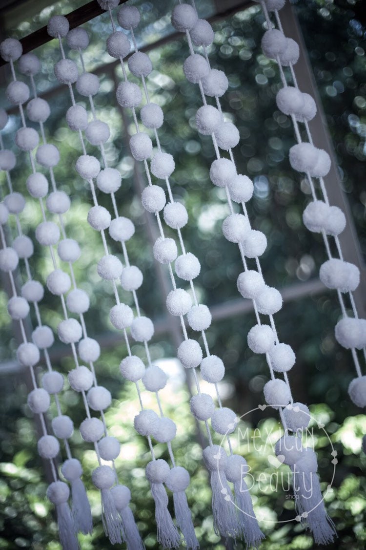 All White Pom pom Garland / White Pompom Garland / Christmas Etsy