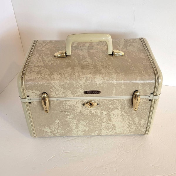 Train Case Samsonite Luggage Schwayder Bros. Style 4512 Marble Brass Hardware Cosmetic Makeup Small  1950s