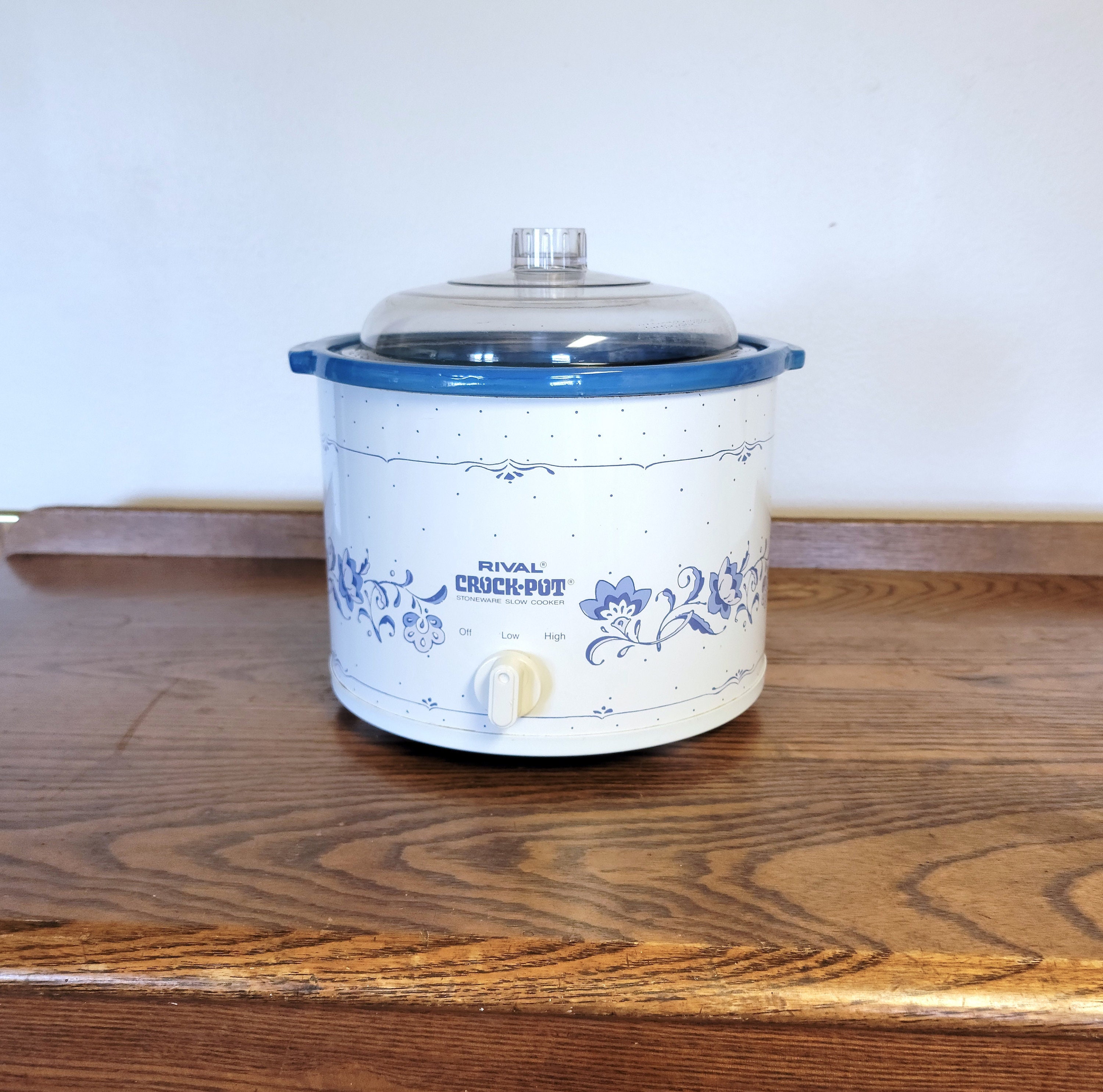 Vintage Rival 5 Quart Crock Pot Slow Cooker Model 3355 Blue Flowers Rare