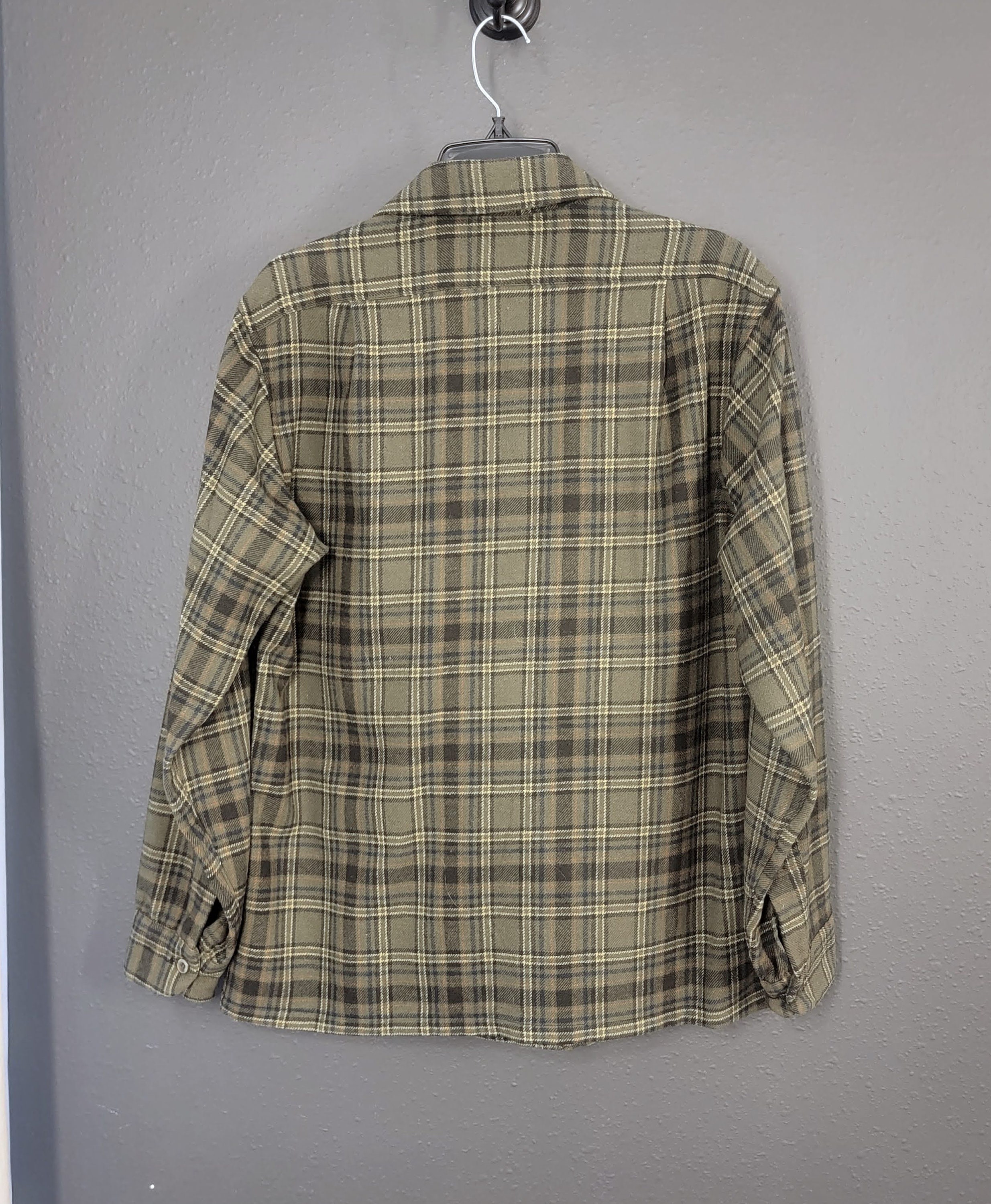 1960s Mens Pendleton Board Shirt in Blue Plaid