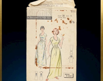 Butterick Designed In New York Sewing Pattern 572 Quick & Easy Nightdress Tucked Detail (Bust 38 ins) Vintage 1950s