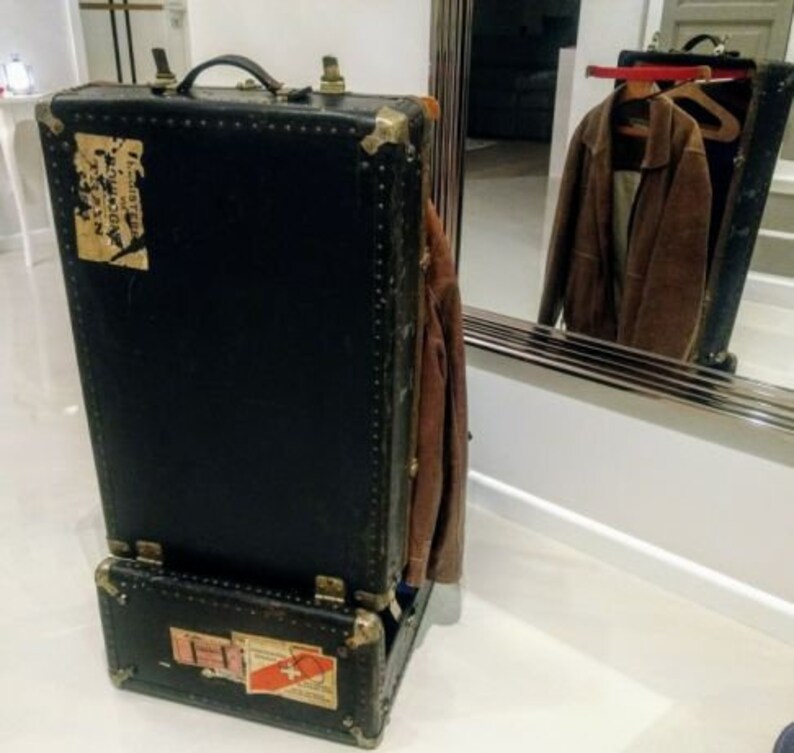 Antique Suitcase Retro Travel Luggage Antique Travel Case Vintage Travel Trunk Old Luggage Shop Showroom Display