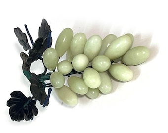 Carved jade bunch of grapes, China, mid-20th century