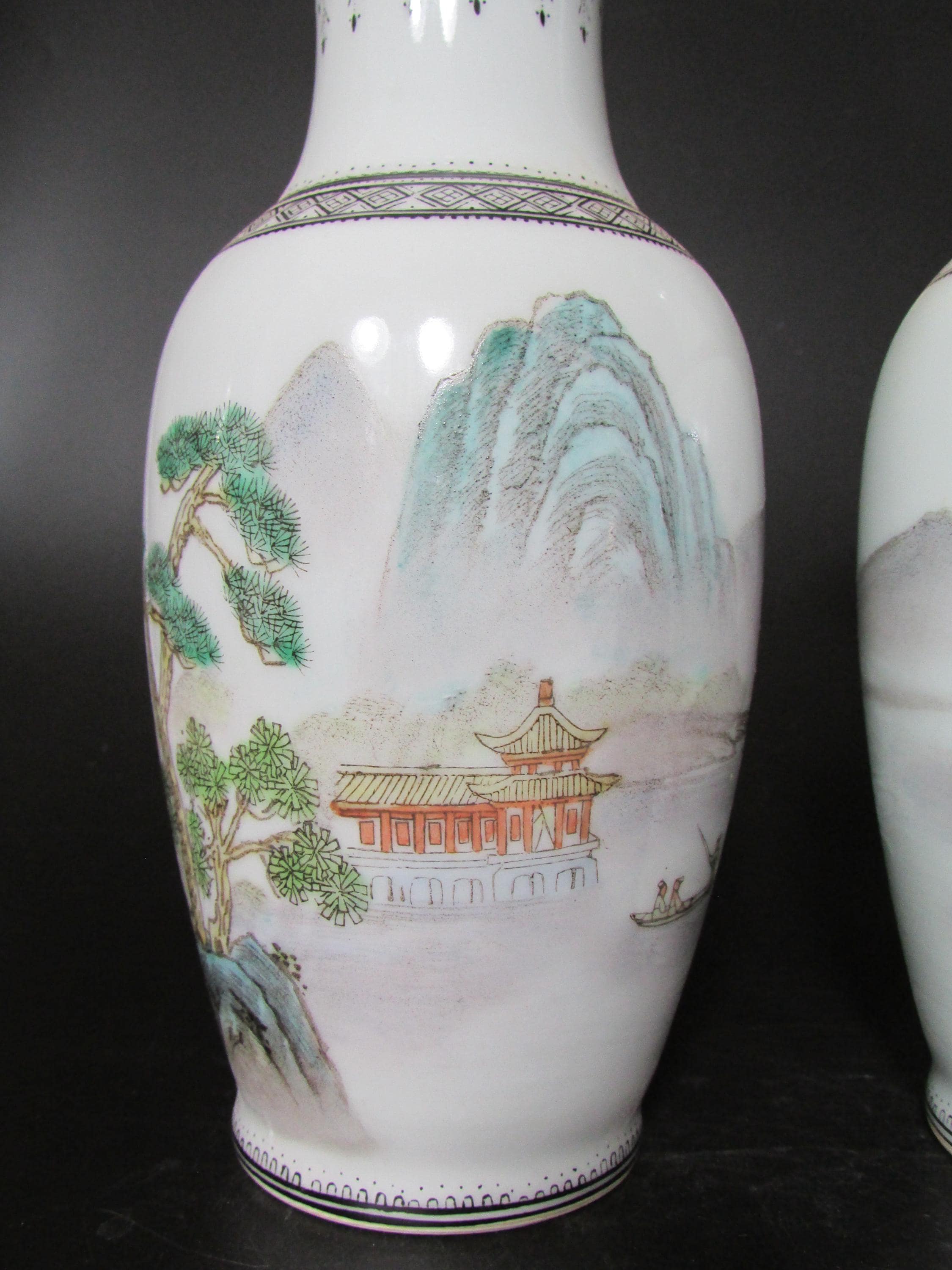 手描き陶器 花瓶 中型 手描きの中国製花瓶一組、20世紀 - Etsy 日本