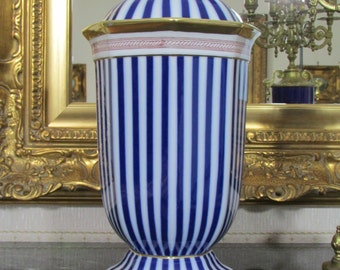 Italy porcelain potiche