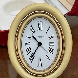Stary budzik Cartier