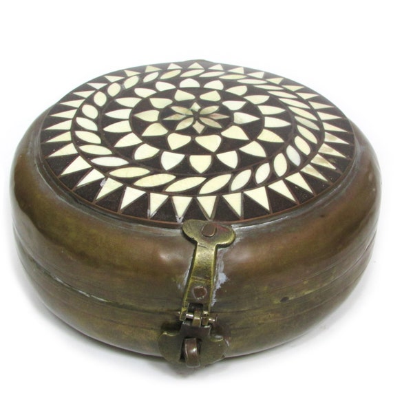 Chapati box in brass with inlays