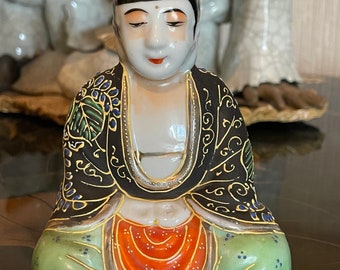 Estatua de Buda japonés