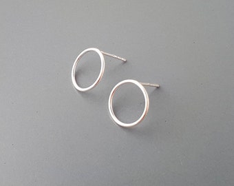 Silver Open Circle Earrings, Simple Stud Earrings, Minimalist Everyday Jewelry, Geometric Round Studs, Delicate 925 Sterling Silver Jewelry