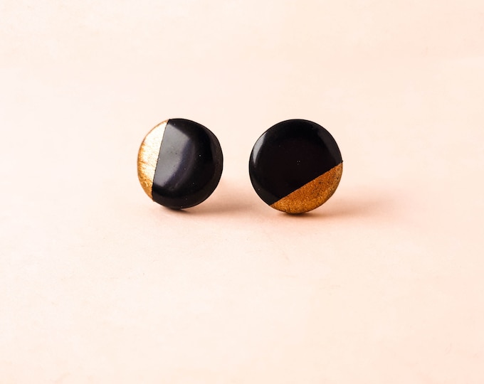 Black Gold Dipped Round Stud Earrings, Gift Idea for Her, Simple Black Geometric Circle Earrings, Modern Minimalist Everyday Jewelry