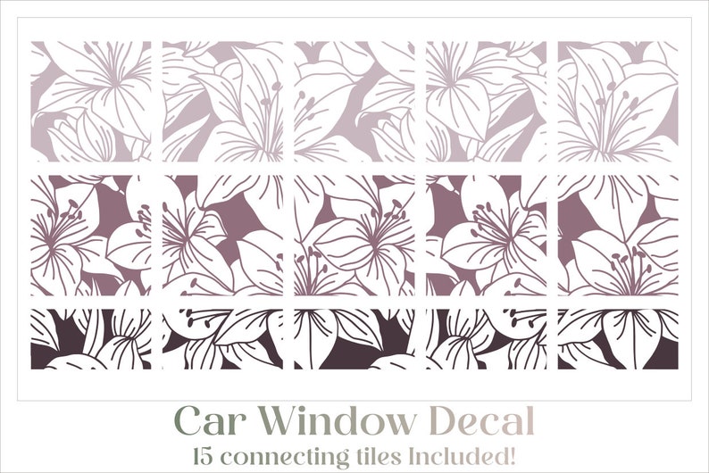 Pu&ograve; includere: Un adesivo per finestrino auto con un design floreale di gigli bianchi su uno sfondo sfumato dal viola chiaro al viola scuro. L'adesivo &egrave; composto da 15 piastrelle che si collegano. Il testo "Car Window Decal" e "15 connecting tiles included!" &egrave; stampato sotto l'immagine.