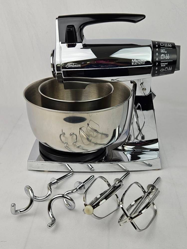 Sunbeam Mixmaster Stainless Mixing Bowl Set & Beaters