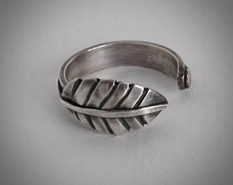 Adjustable Leaf Ring in Sterling Silver