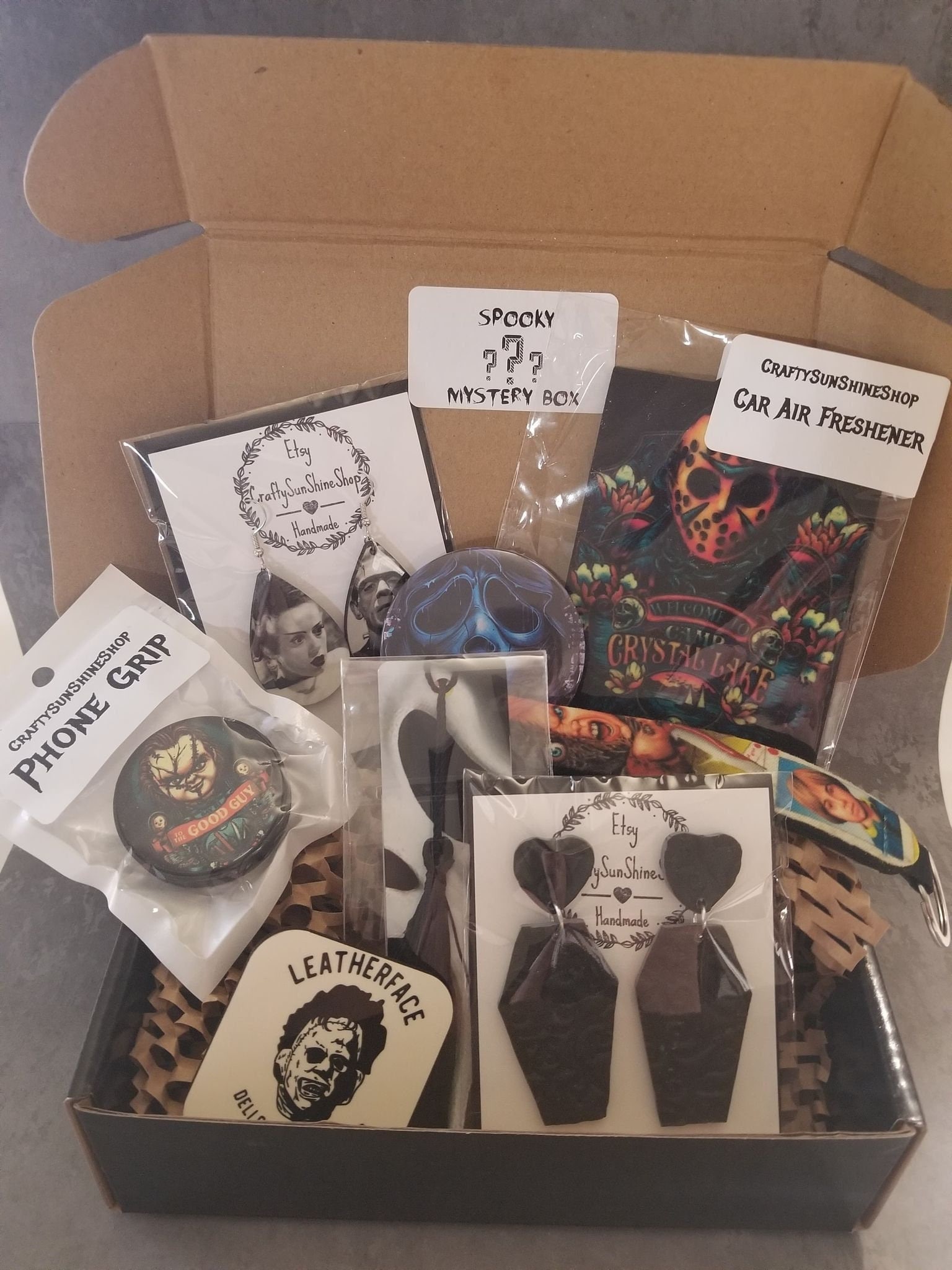 Spooktacular Surprise Creative Spooky Box Ideas for Your Boyfriend