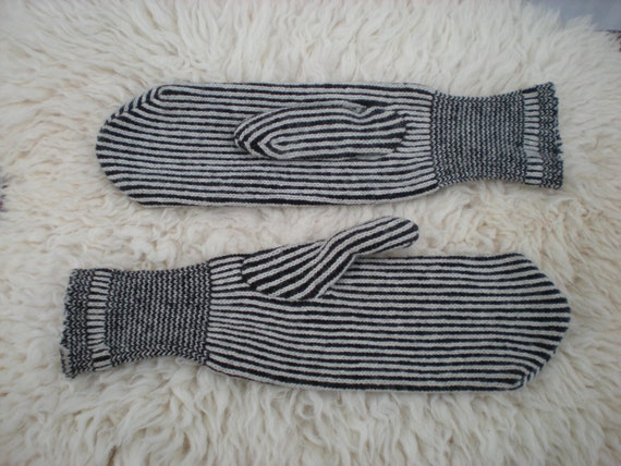 Vintage 20's 30's 40's  Black & White Striped Men… - image 1