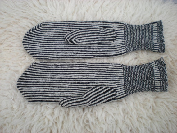 Vintage 20's 30's 40's  Black & White Striped Men… - image 3