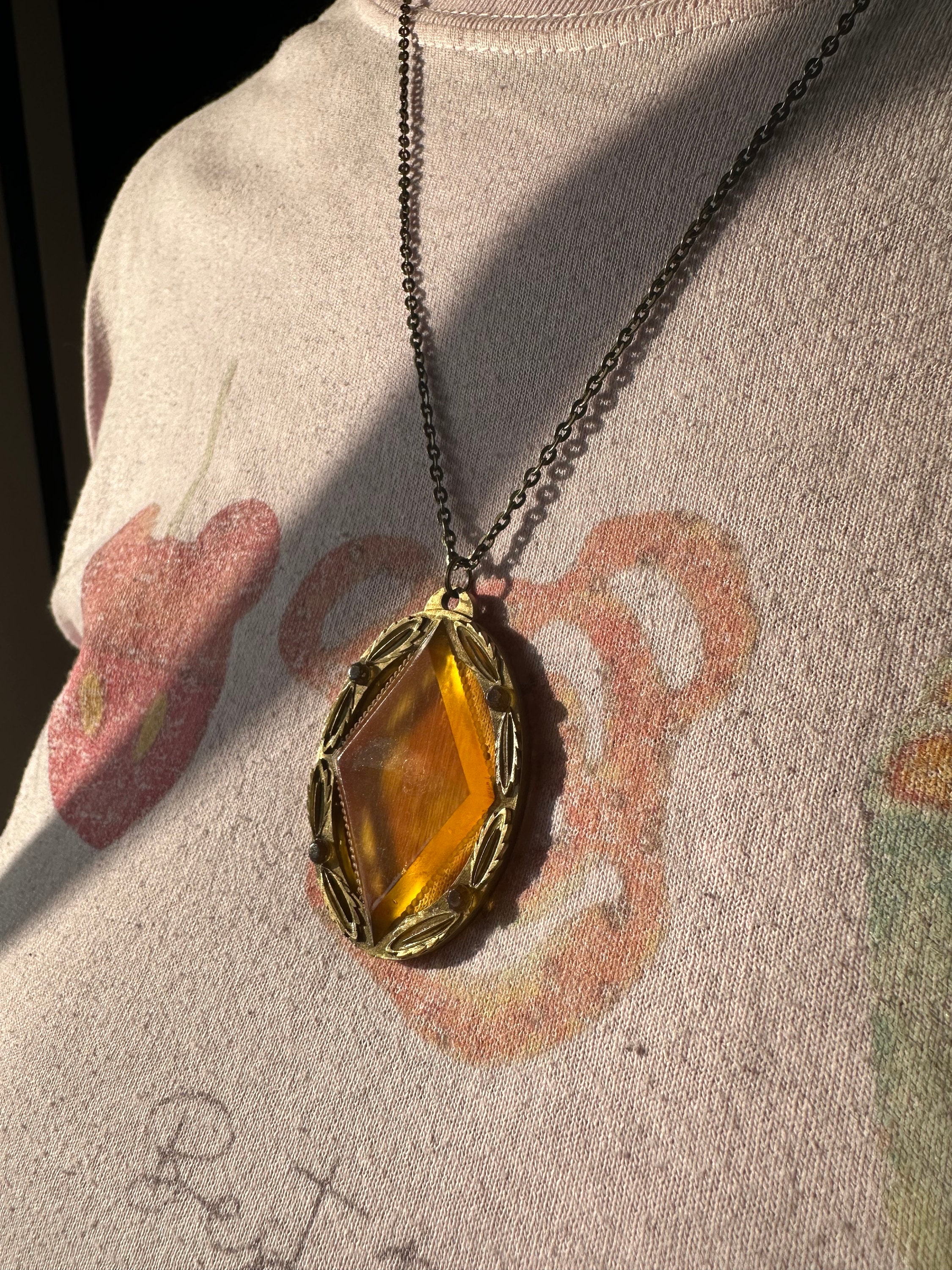 Collier Talisman Bennett – Inspiré De Vampire Diaries | Pendentif En Cristal Brillant, Chaîne 50 Cm – Cadeau Fan De La Série