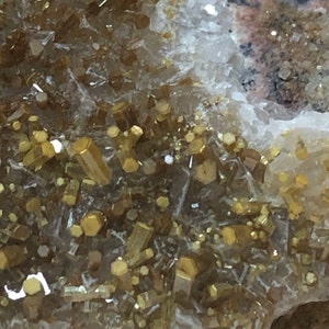 Pyromorphite Calcite pecimen from Santa Eulalia Chihuahua Mining District CA25