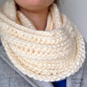 Sweet Cream Infinity Scarf PATTERN ONLY image 2