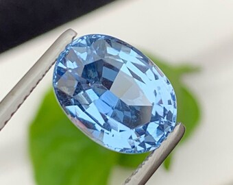 Santa Maria Aquamarine Gemstone: 3.65 CT Oval Faceted Brazilian Stone