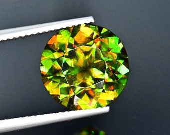 Natural Green Sphene Gemstone: 5 Carat Round Cut Jewelry Stone