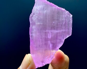Natural Pink Kunzite Crystal, With Mountain Terminations From Afghanistan 31.69 Gram , 60*34*8 mm