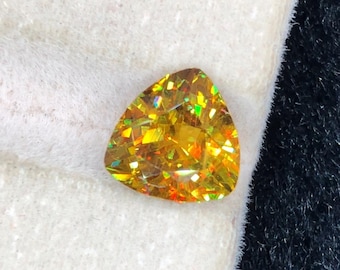 Trichroic Sphene Gemstone: Rare Trillion Cut Titanite, Zagi Mine