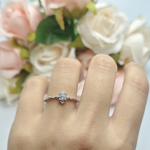 4mm Petite Dainty Art Deco Vintage Engagement Bridal Round Diamond CZ 925 Sterling Silver Anniversary Promise Ring Wedding Ring New Design