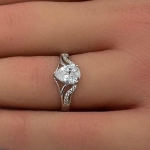 1.21 Carat Teardrop Pear Art Deco Engagement Wedding Bridal Ring Round Diamond CZ Accent 925 Sterling Silver Anniversary New Design