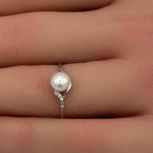 7mm Art Deco Wedding Engagement Bridal Ring Round Cut Diamond Simulated CZ 925 Sterling Silver
