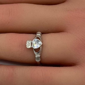 Claddagh Ring Bezel Heart Simulated Diamond 925 Sterling Silver Crown Claddagh Irish Promise Ring Wedding Engagement New Design
