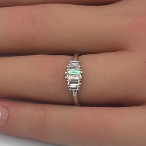 Anello da sposa Art Déco in argento sterling 925 con diamanti e zirconi cubici, taglio smeraldo, 5 carati, 5 pietre, nuovo design