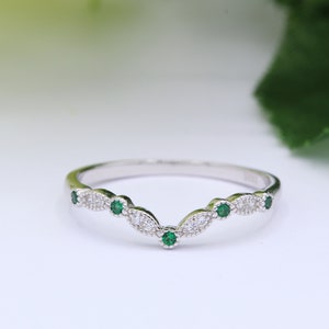 4mm Curved Marquise Art Deco Band Round Emerald Green CZ Diamond CZ Eternity Stackable 925 Sterling Silver Wedding Band Engagement Bridal