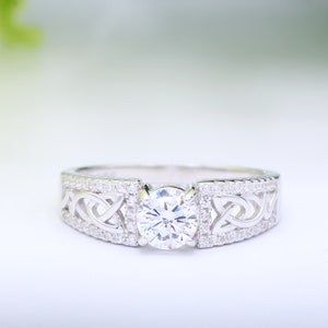 1.00 Carat Round Cut Split Celtic Art Deco Engagement Ring Round Diamond Simulate 925 Sterling Silver Choose Center Stone Color