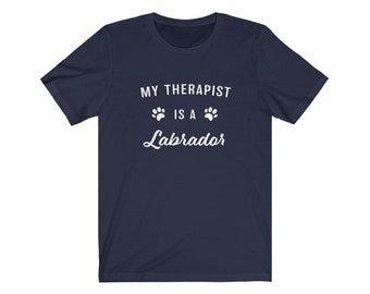 Shirt labrador, labrador cadeaus, labrador retriever, mijn therapeut is een labrador jersey T-shirt, shirt labrador moeder, shirt labrador vader, lab