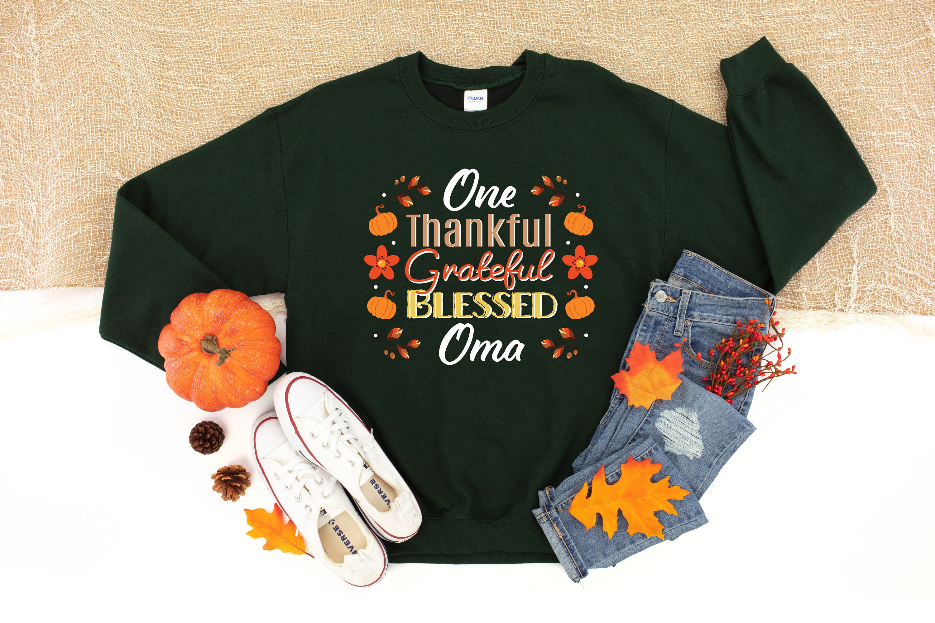 Oma Herbst Shirt, Oma Kürbis Shirt, ein dankbares dankbares gesegnetes Oma Sweatshirt, Oma Geschenke, Herbsternte Shirt, Thanksgiving Sweatshirt