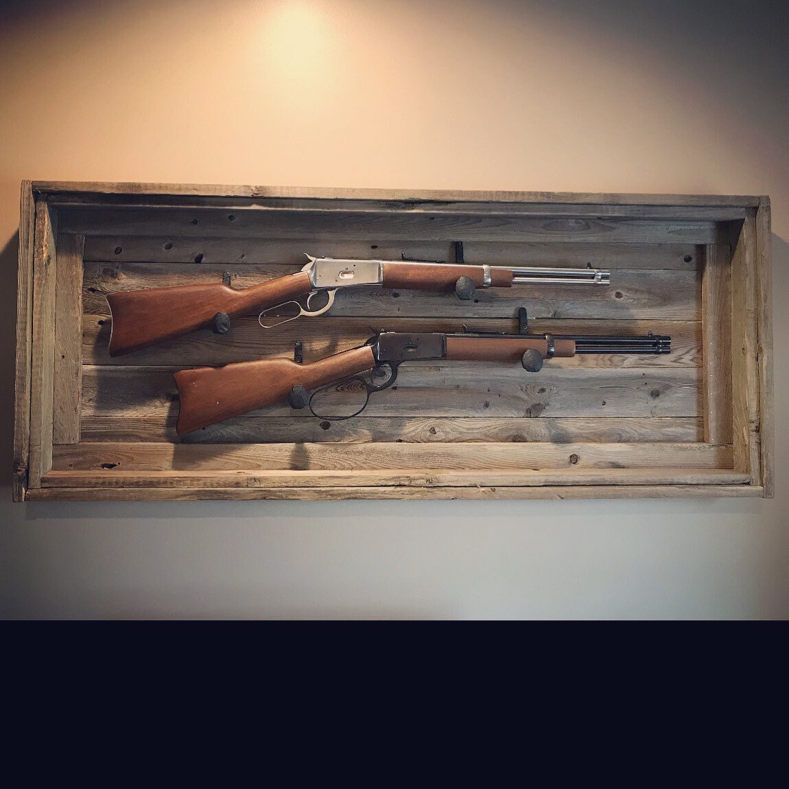 Rustic Dual Gun Rack Reclaimed Wood Gun Rack Railroad Spikes Etsy