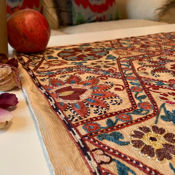 Flower Suzani Coffee Tablecloth , Floral Motif Suzani Runner, Floral Pattern Suzani