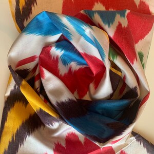 Tela de algodón IKAT: Tela de tapicería colorida por metro