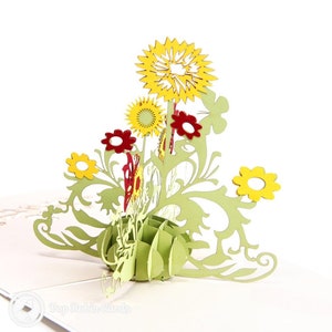 Tarjeta emergente 3D hecha a mano con flor de sol de color agua