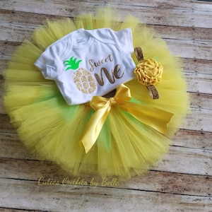 Tutu Birthday Outfits, Tutu for Girls, Tutus for Babies, Tutu Skirt, Baby Tutu, 1st Birthday Tutu Outfit, Personalized Pineapple Tutu Outfit