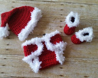 Crochet Christmas Baby Santa Outfit: Newborn Photo Prop