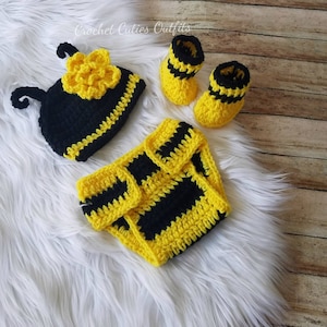 Baby Girl Outfit, Baby Girl Hat Booties, Diaper Cover, Crochet Baby Boy Photo Prop, Baby Photoprop, Bee Crochet, Outfit, Bee Baby Outfit