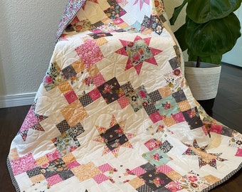 Star quilt, quilt, quilted throw, handmade quilt, sofa quilt, picnic quilt