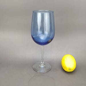 Vintage Pier 1 Cobalt Blue Large Wine Glass 16 Oz Clear Stem ~ Classic Style Stemware 9 Inch