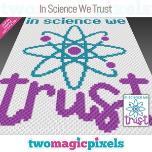 Könnte beinhalten: Ein Häkelmuster mit dem Text "In Science We Trust" und einem Atom-Symbol in Türkis und Lila. Das Muster ist auf weißem Hintergrund.